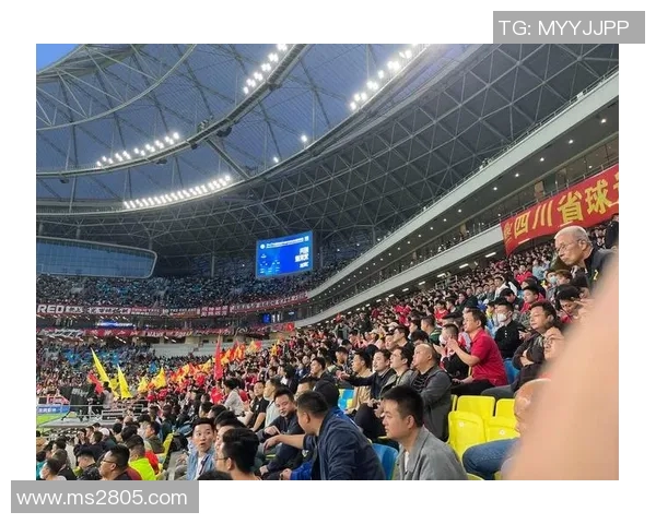 足球文化的传承与创新：全球视野下的赛场与球迷精神探讨